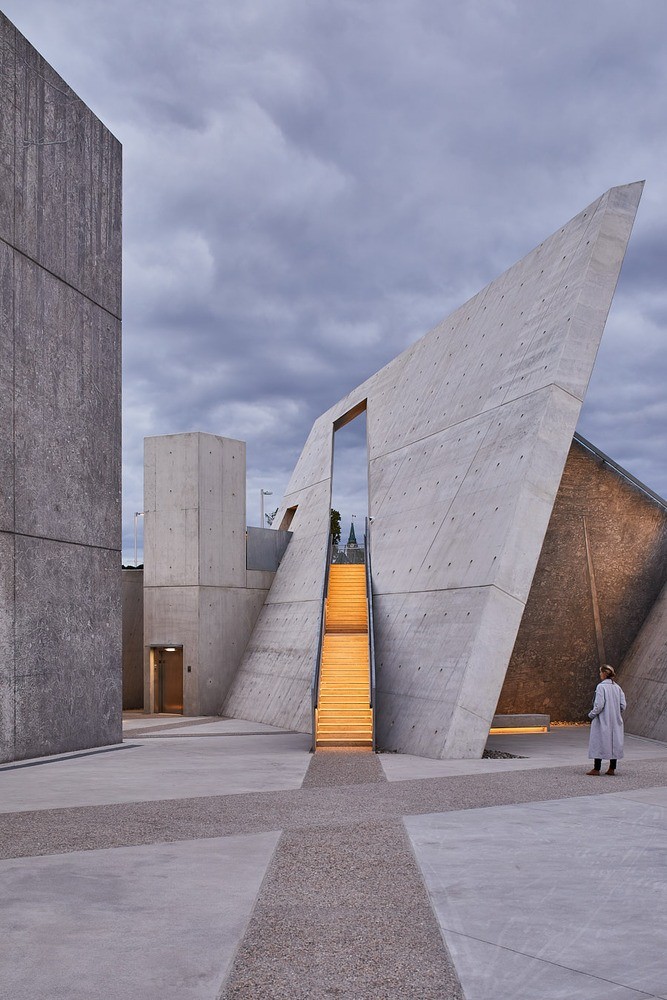 Modern Architect - National Holocaust